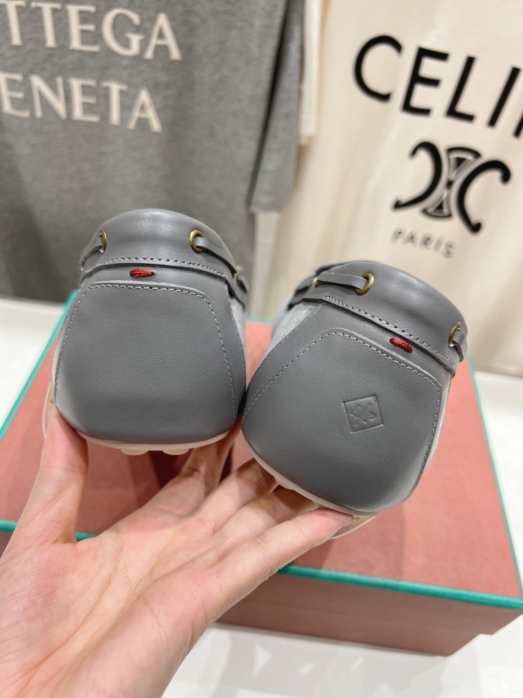 Лоферы жіночі фото 7