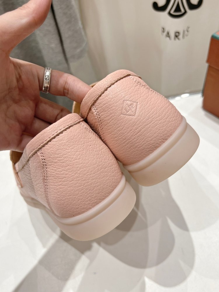 Лоферы жіночі фото 7