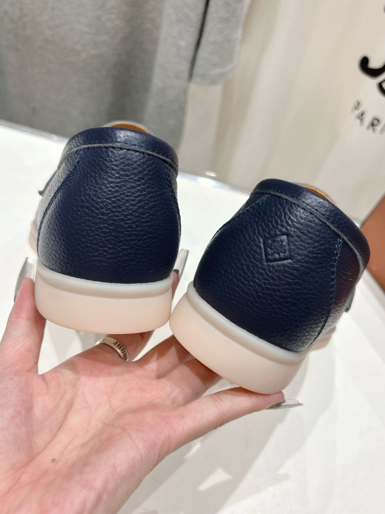 Лоферы жіночі фото 7