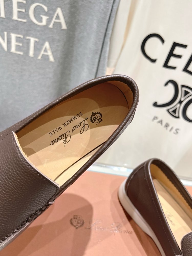 Лоферы жіночі фото 7