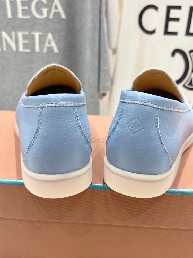 Лоферы жіночі фото 7