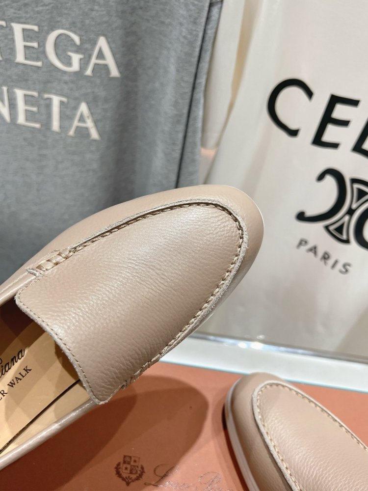 Лоферы женские фото 7