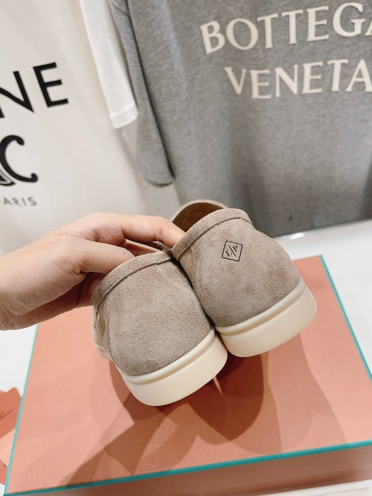 Лоферы женские фото 7