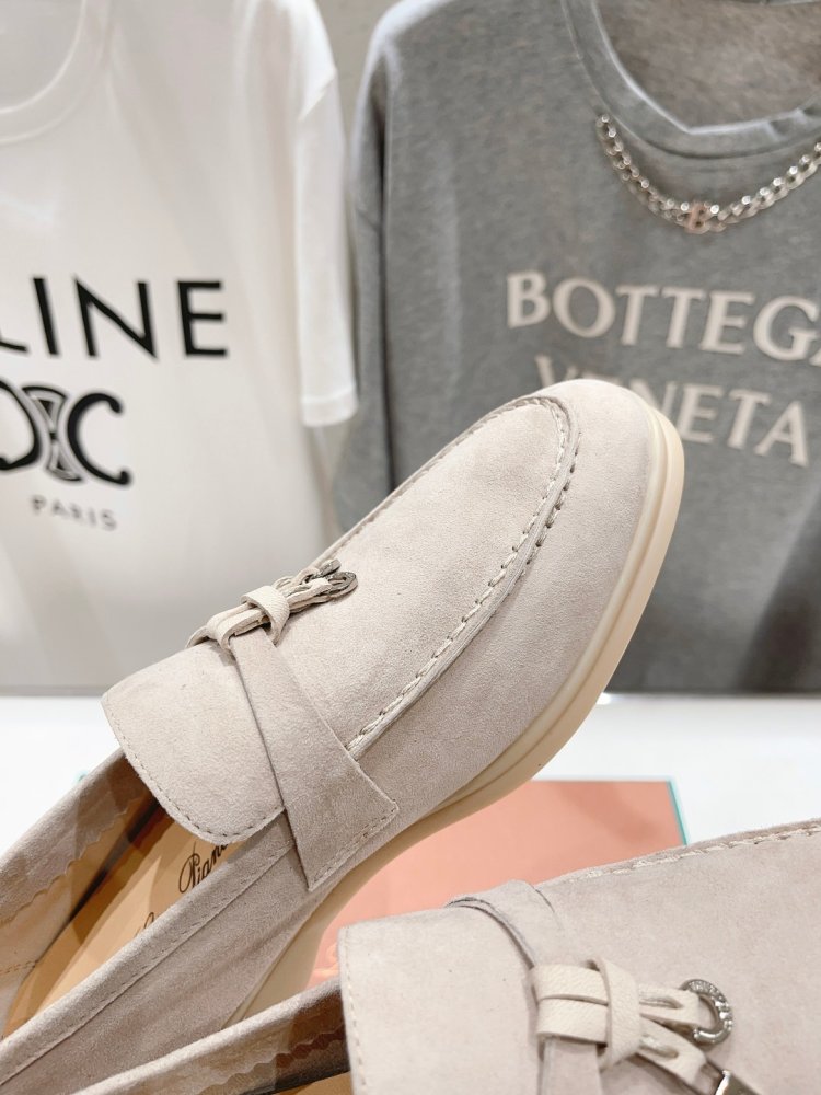 Лоферы женские фото 7