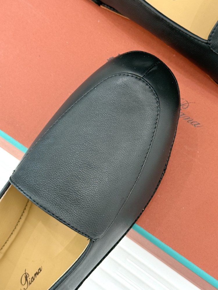 Лоферы жіночі фото 7