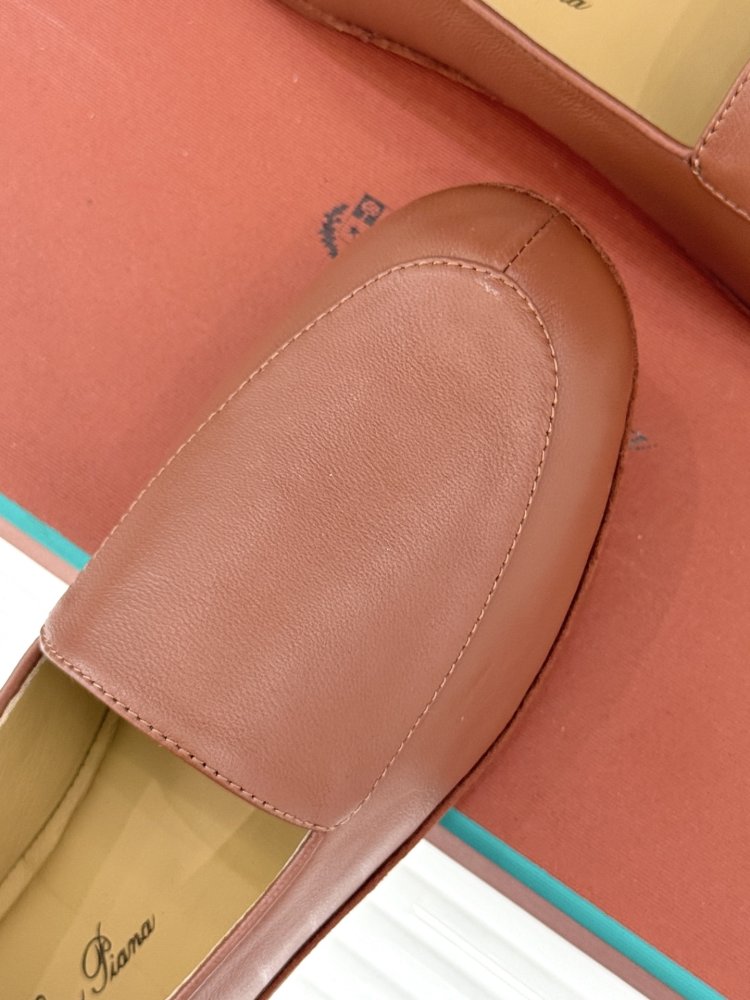 Лоферы жіночі фото 7