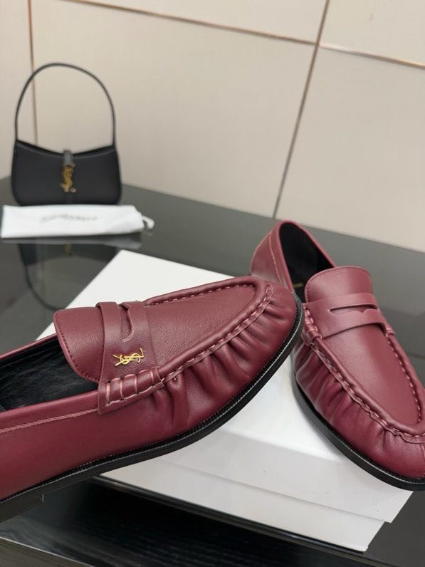 Лоферы жіночі фото 7