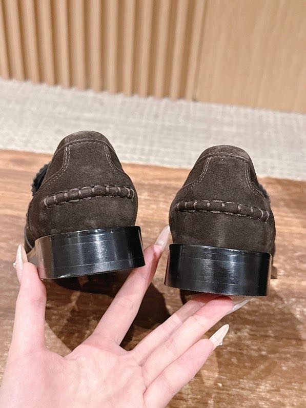 Лоферы женские фото 7