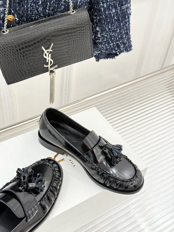 Лоферы женские фото 7