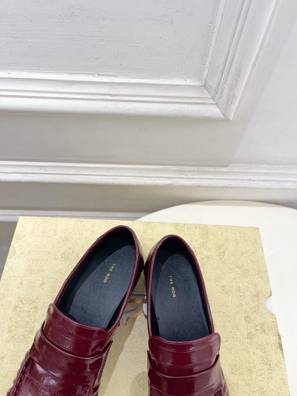 Лоферы женские фото 7