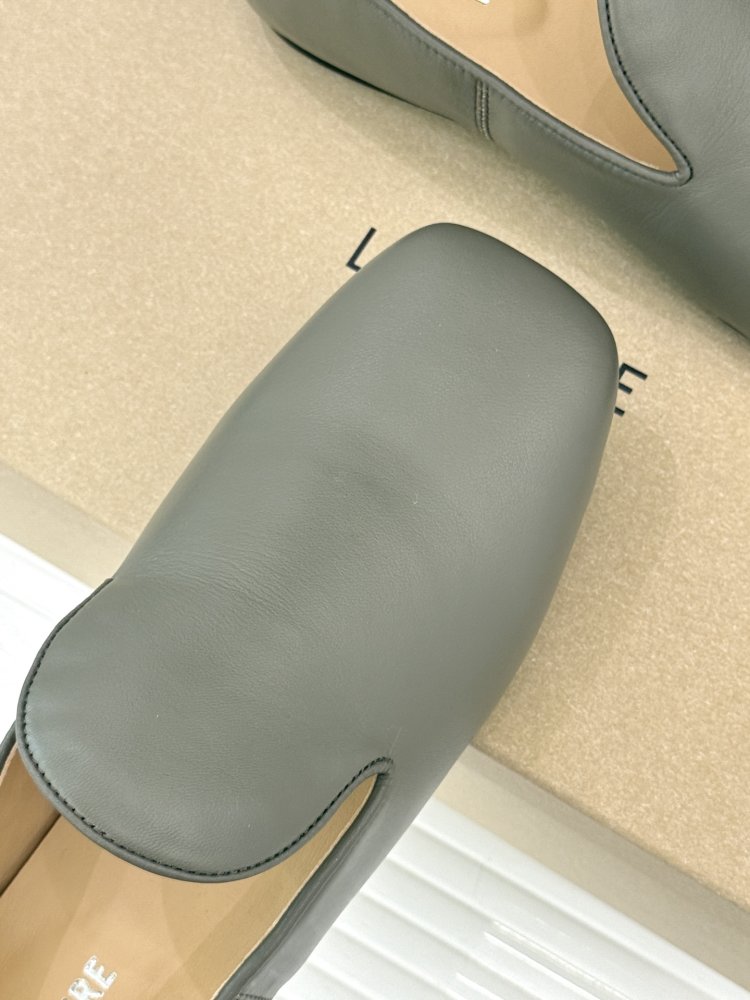 Лоферы жіночі фото 7