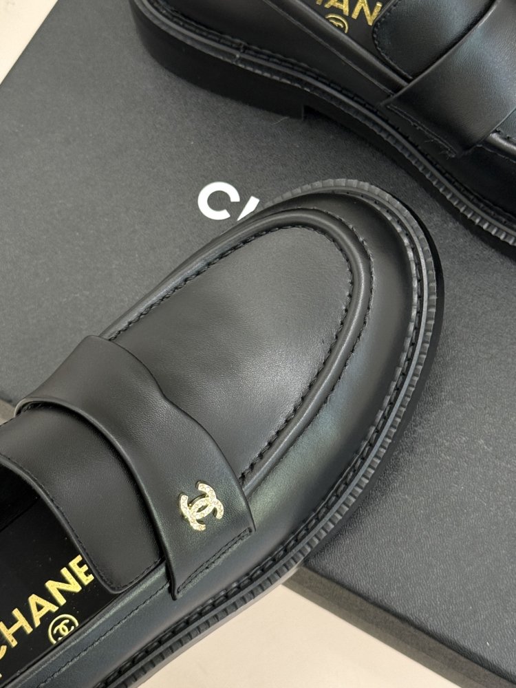 Лоферы жіночі фото 7