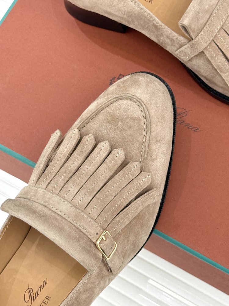 Лоферы женские фото 7