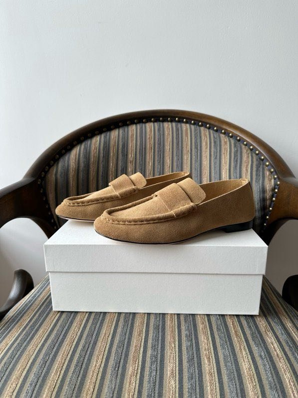 Лоферы женские фото 8