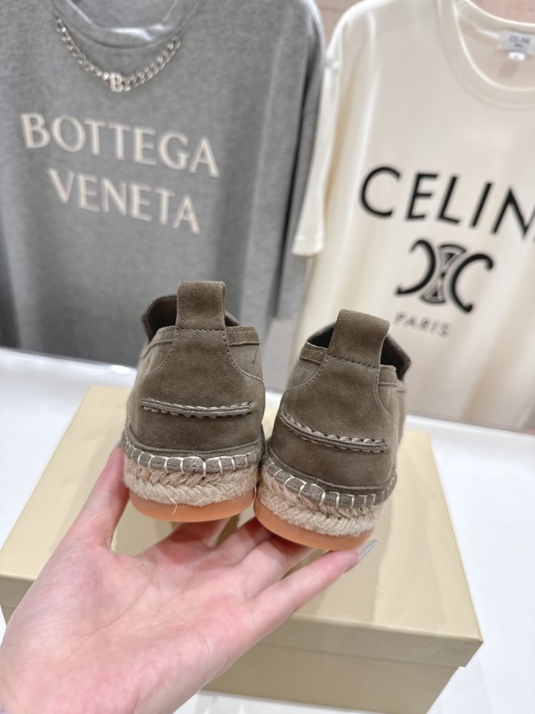 Лоферы женские фото 8