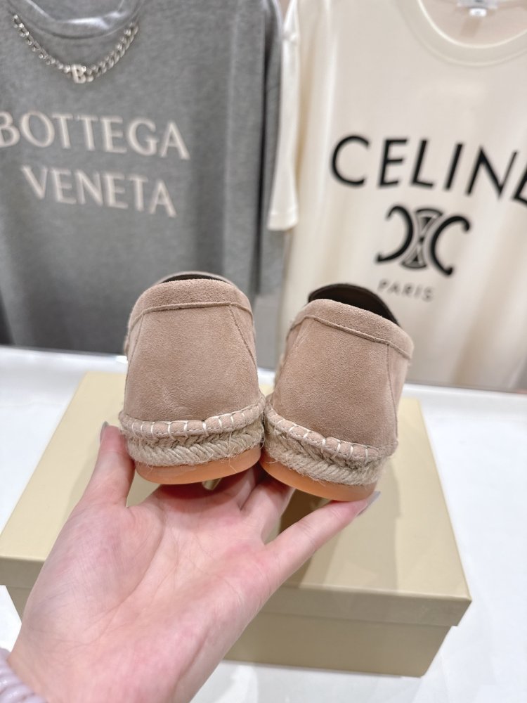 Лоферы жіночі фото 8