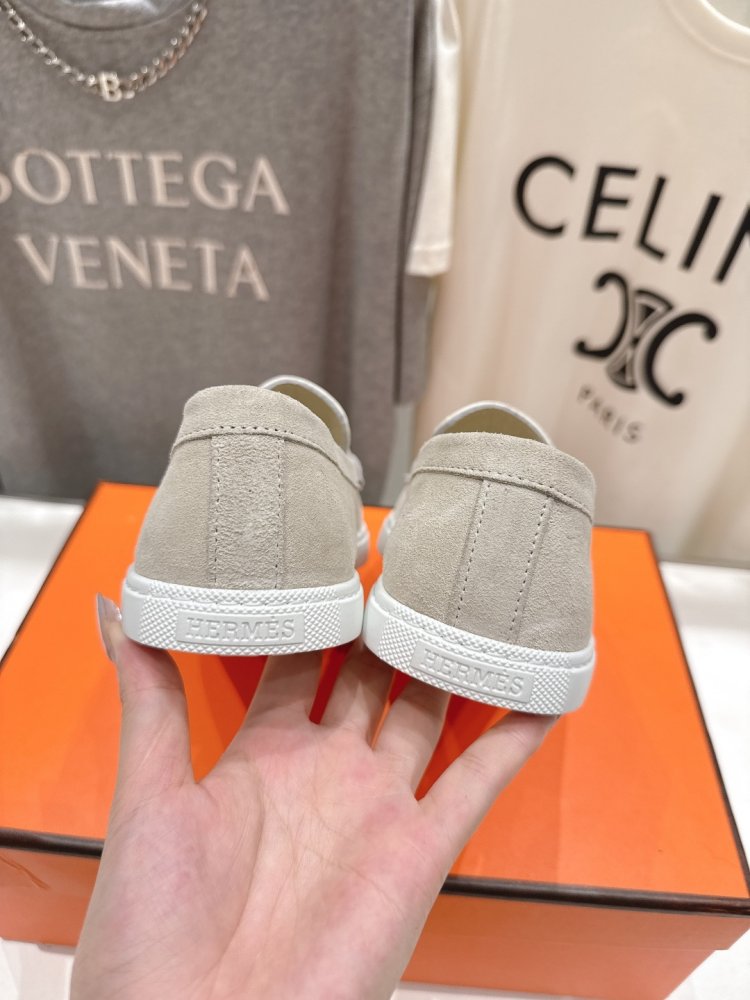 Лоферы жіночі фото 8