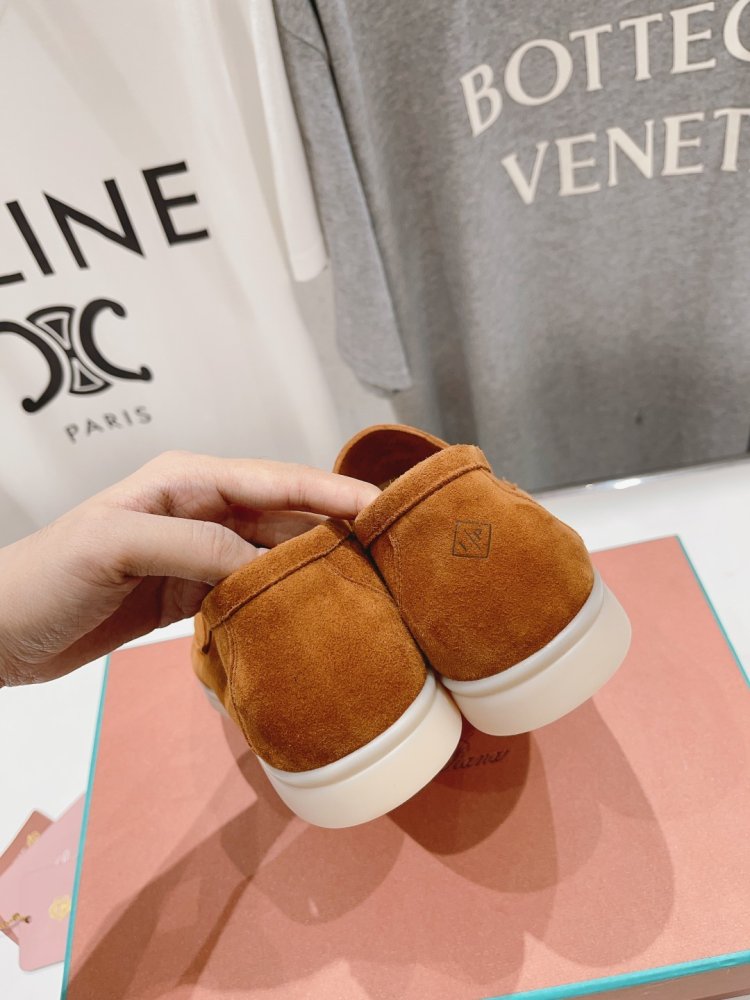 Лоферы жіночі фото 8