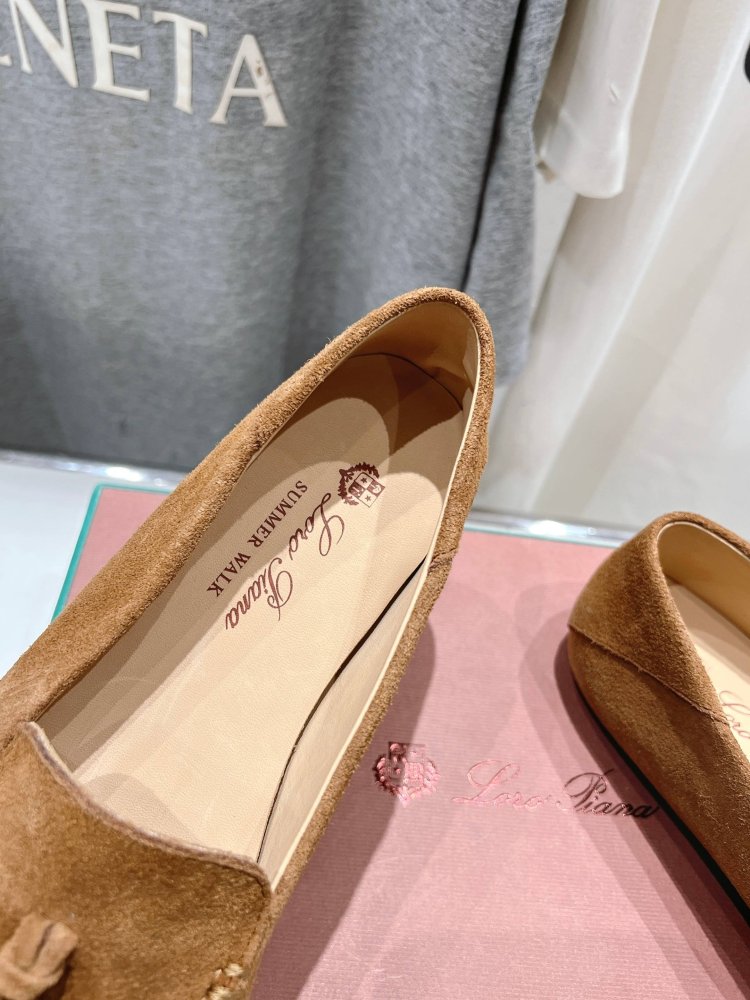 Лоферы жіночі фото 8