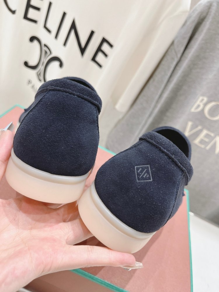 Лоферы жіночі фото 8