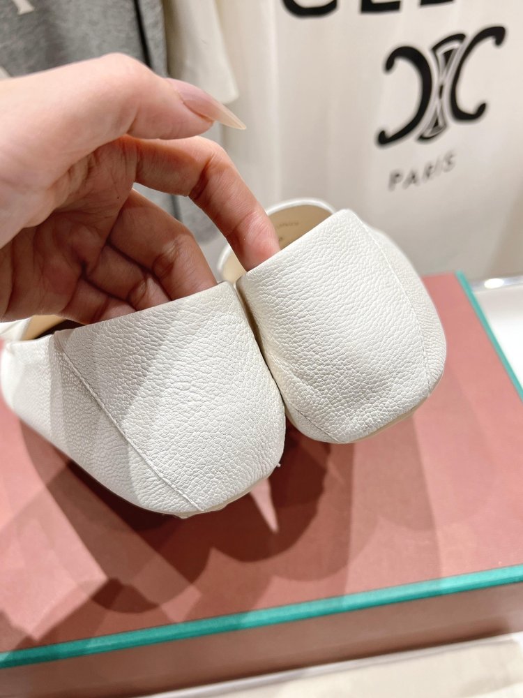 Лоферы жіночі фото 8