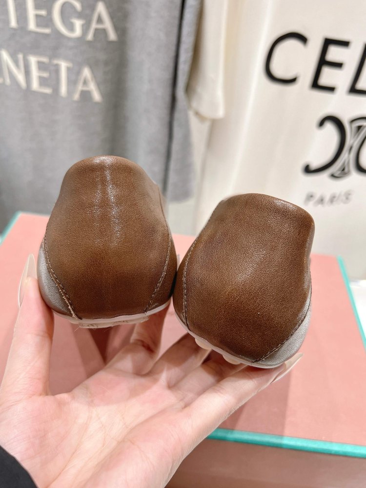 Лоферы жіночі фото 8