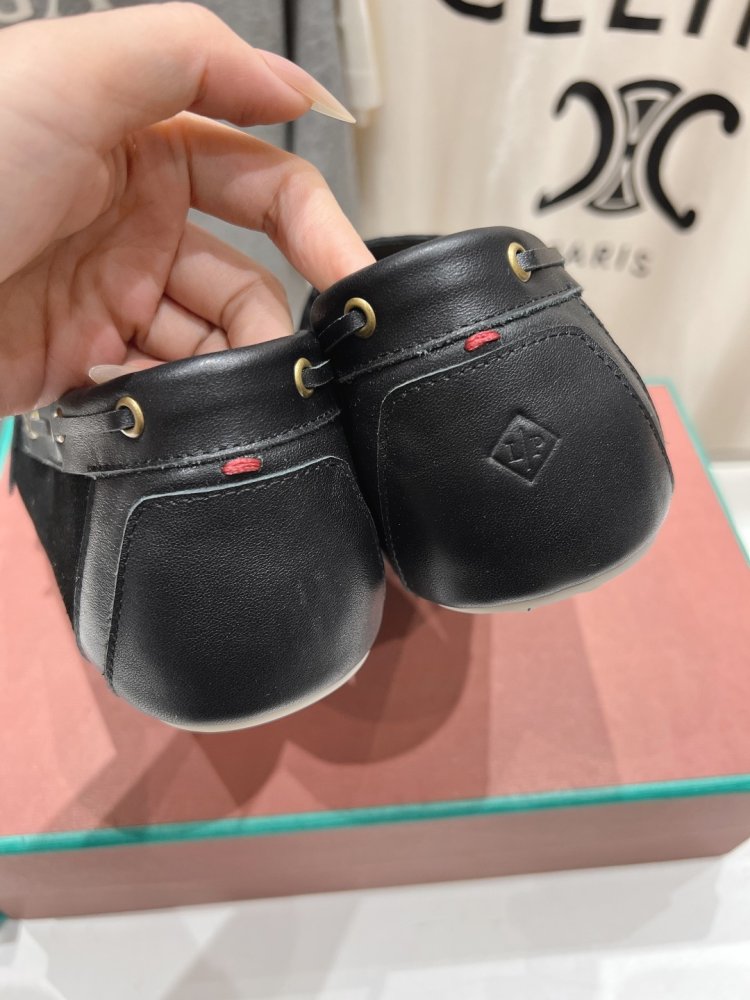 Лоферы жіночі фото 8