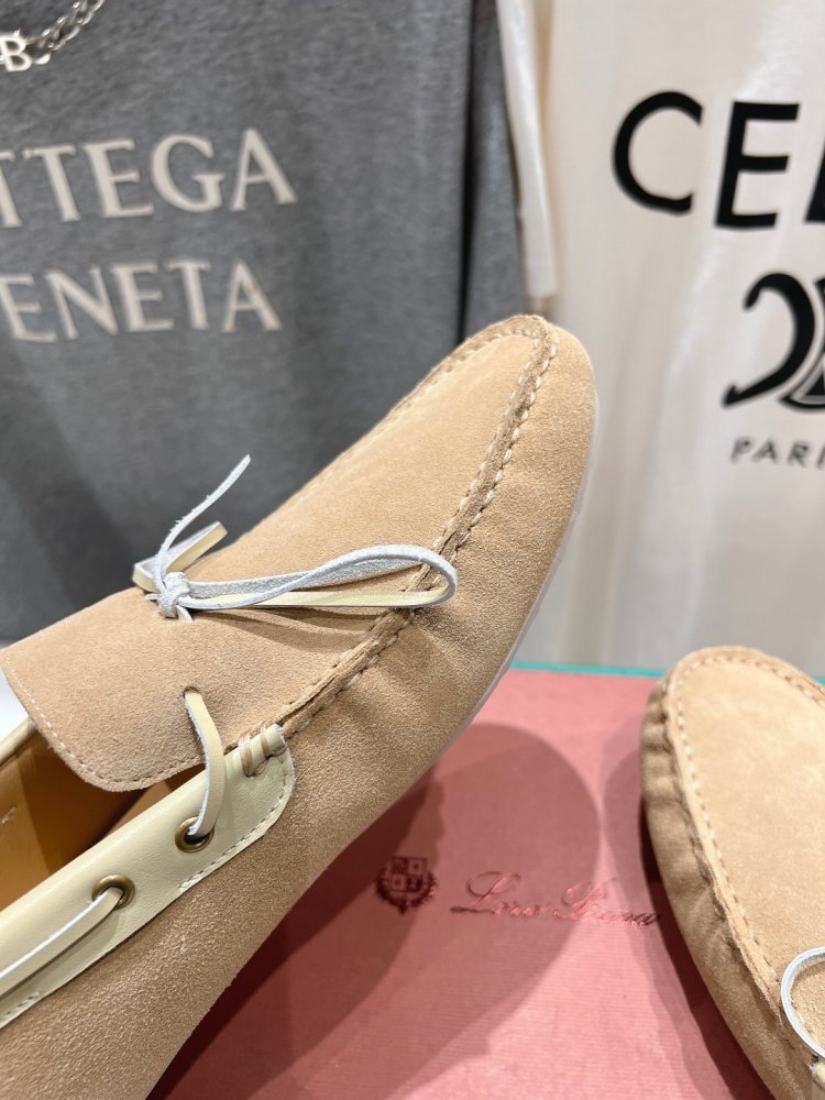 Лоферы жіночі фото 8