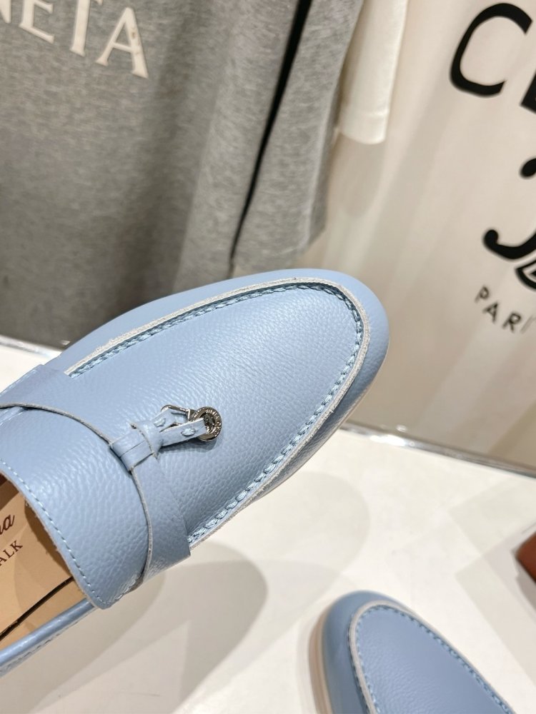 Лоферы жіночі фото 8