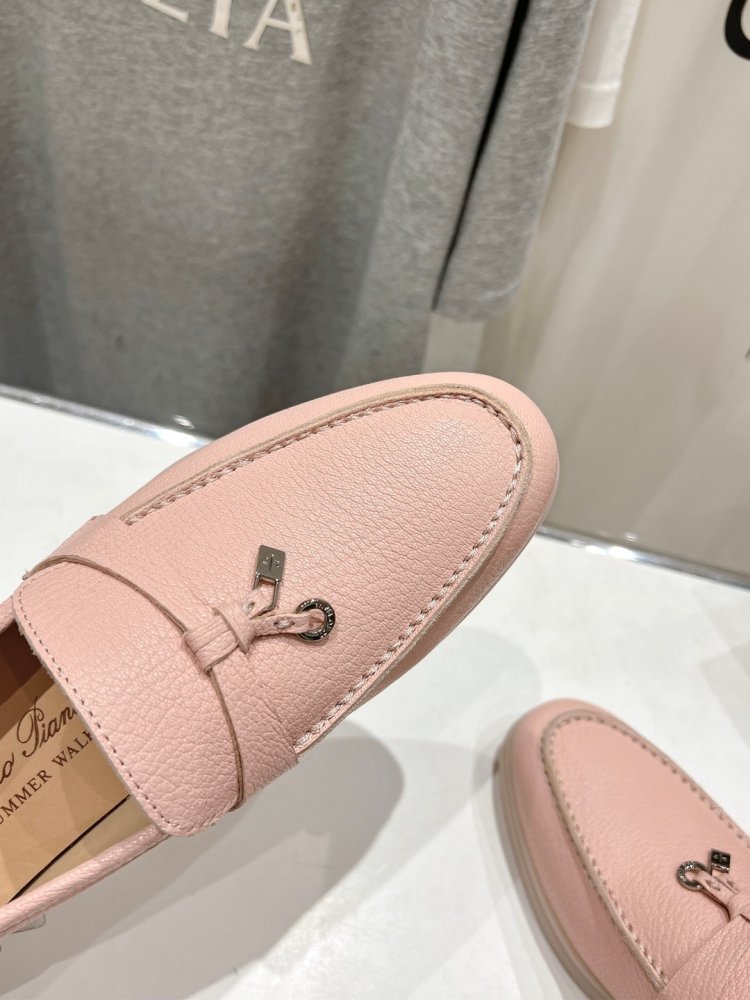 Лоферы жіночі фото 8