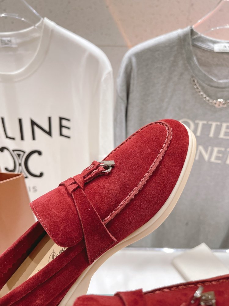 Лоферы жіночі фото 8