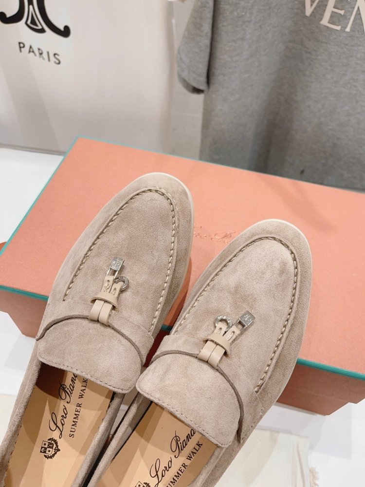 Лоферы женские фото 8