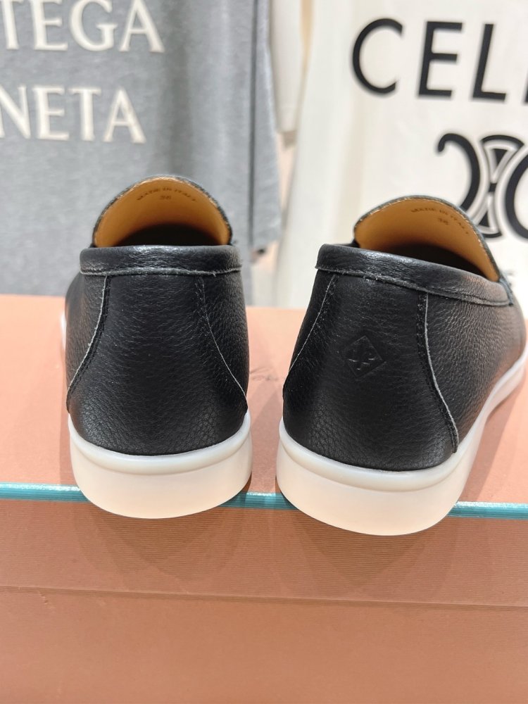 Лоферы женские фото 8