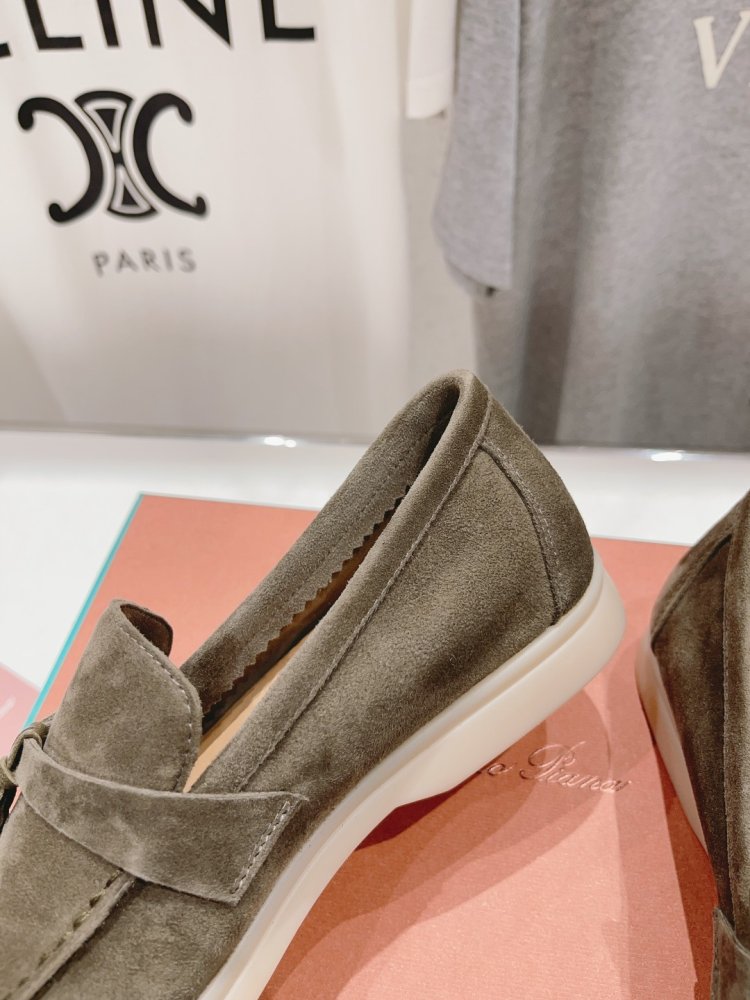 Лоферы женские фото 8