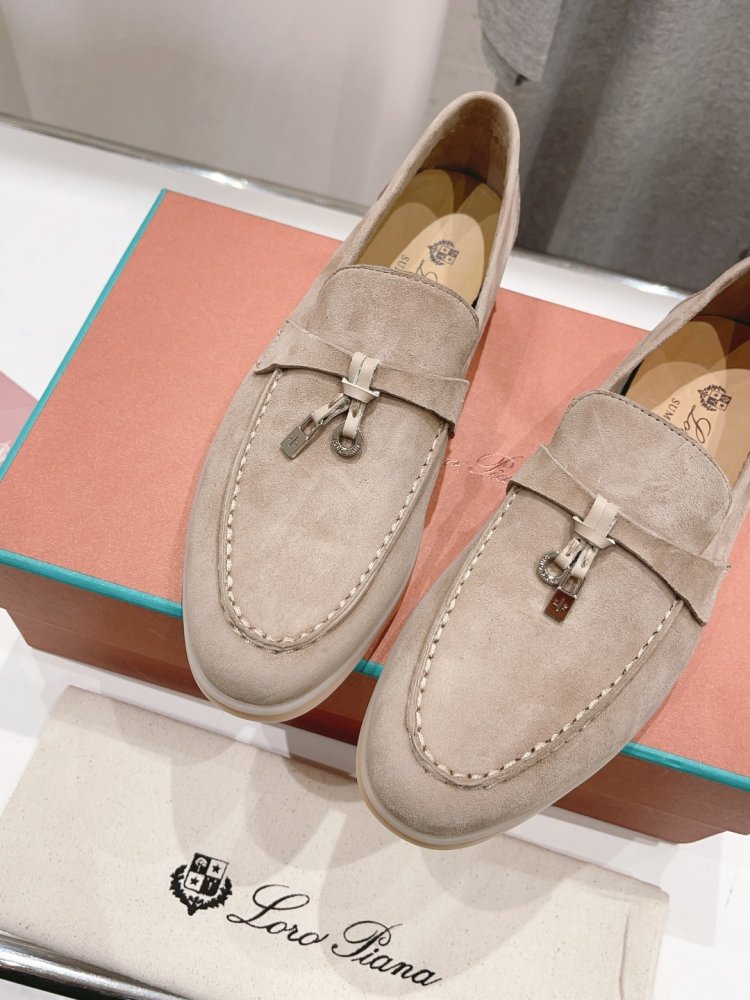 Лоферы женские фото 8