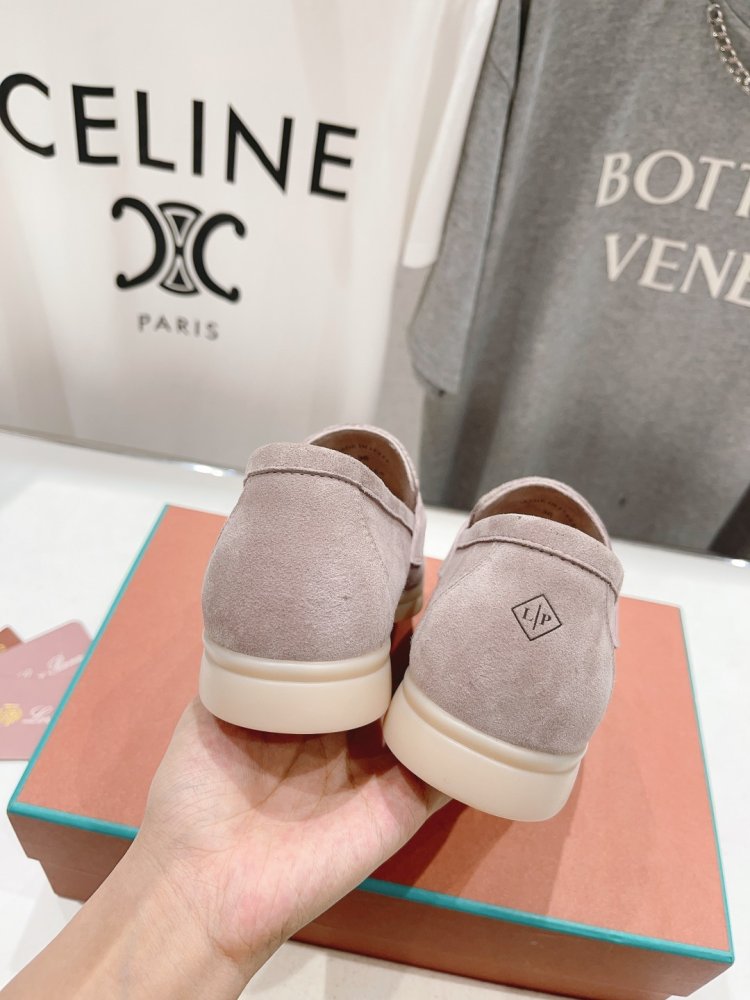 Лоферы женские фото 8