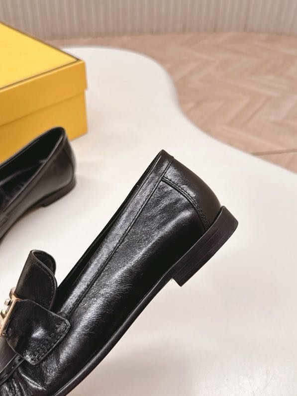 Лоферы женские фото 8