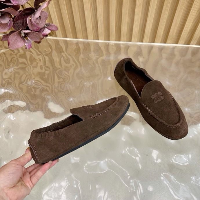 Лоферы женские фото 8