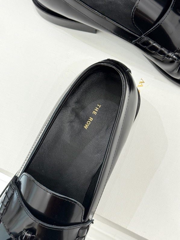 Лоферы женские фото 8