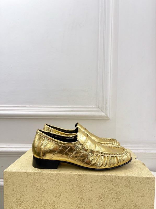 Лоферы женские фото 8