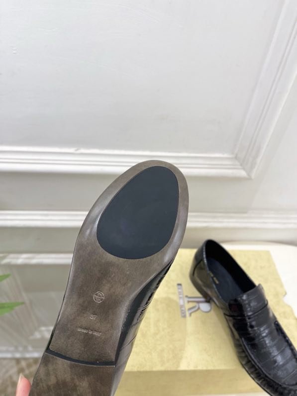 Лоферы женские фото 8