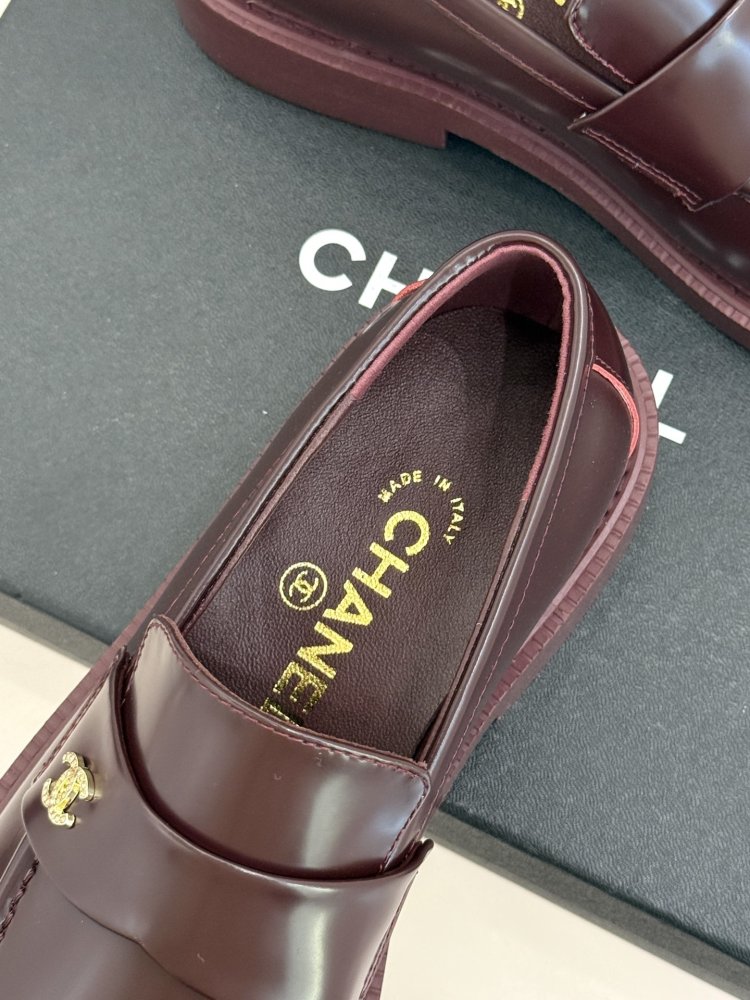 Лоферы жіночі фото 8