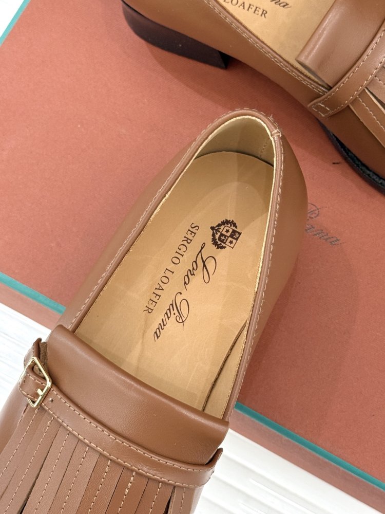 Лоферы женские фото 8