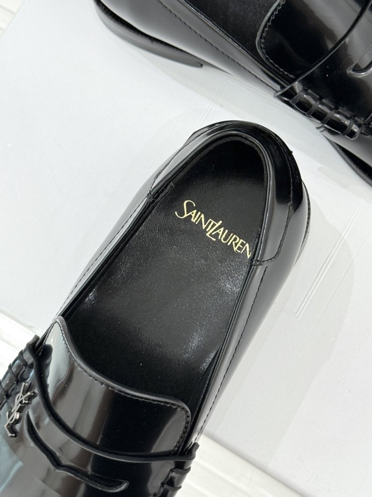 Лоферы женские фото 8