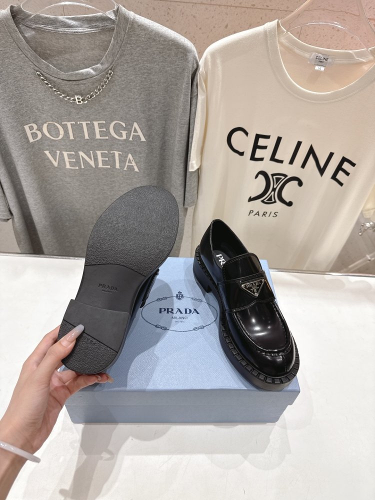 Лоферы женские фото 9