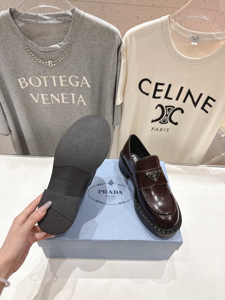 Лоферы женские фото 9