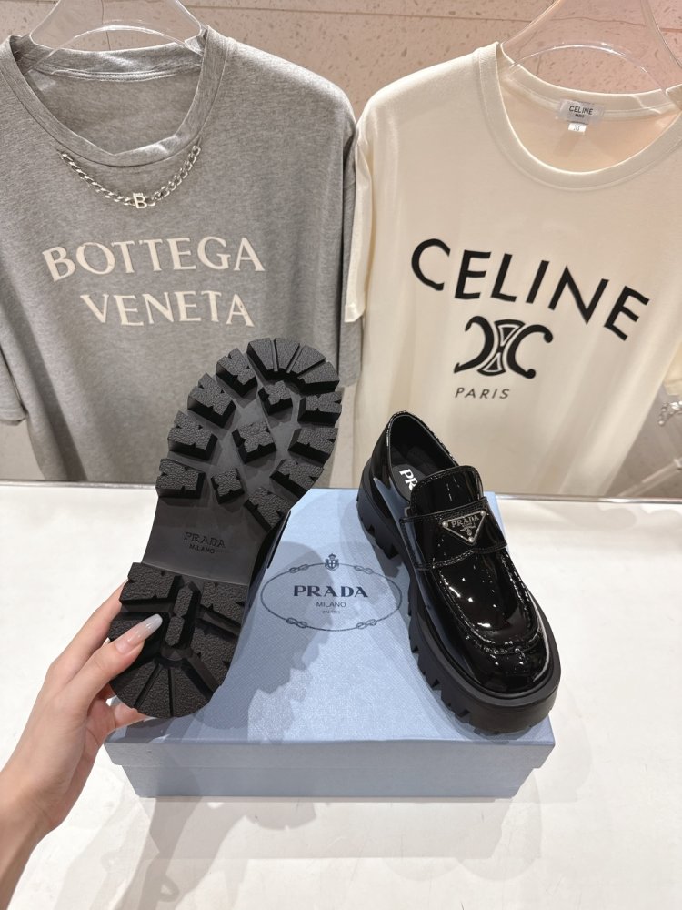 Лоферы женские фото 9