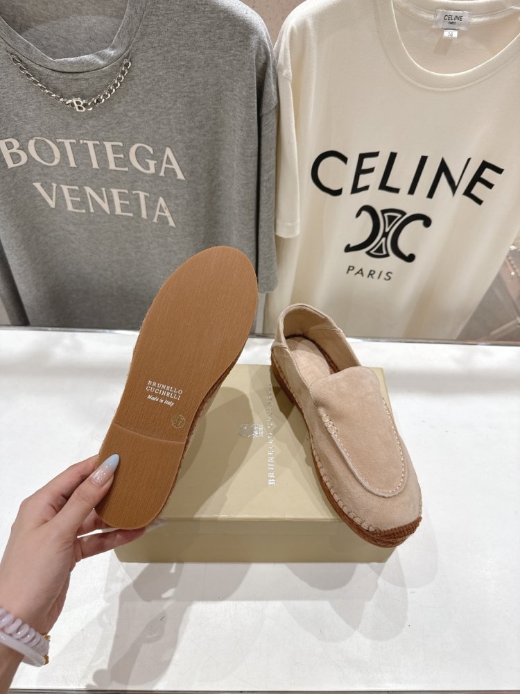 Лоферы женские фото 9