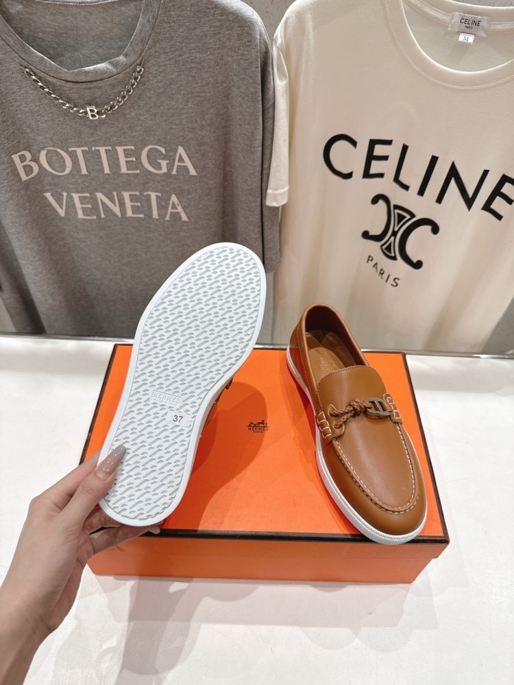 Лоферы женские фото 9