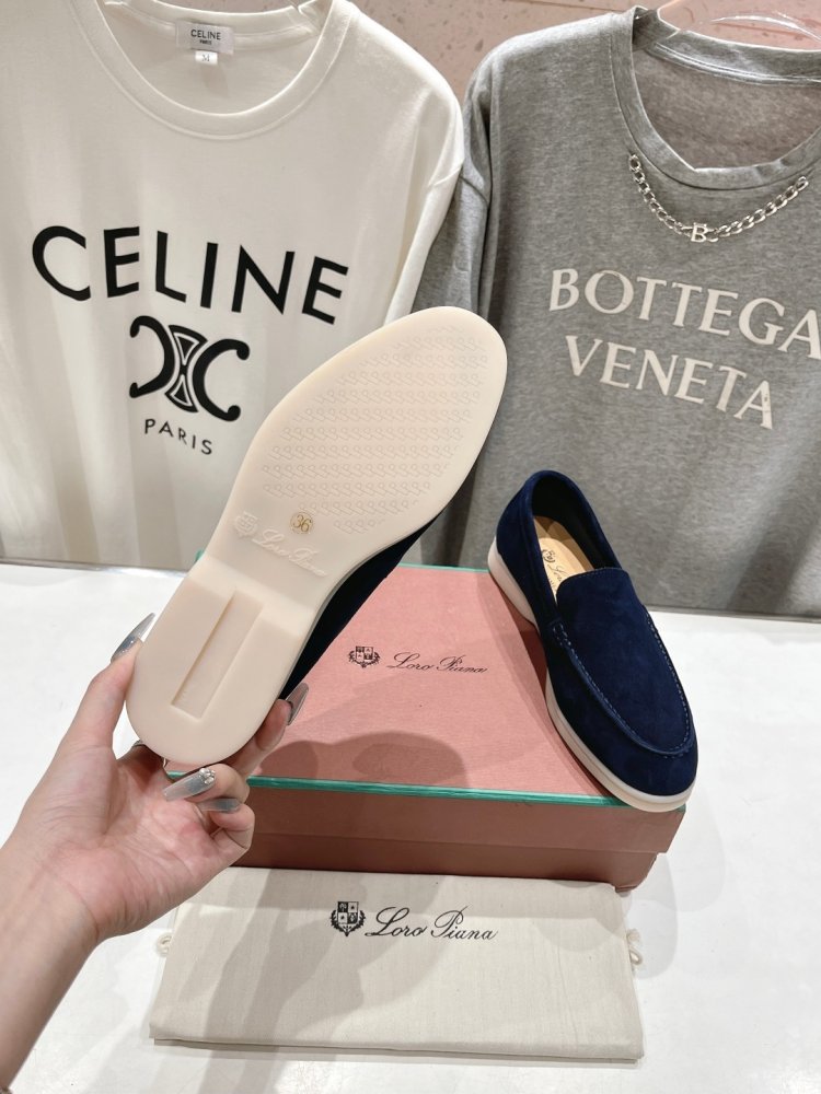 Лоферы жіночі фото 9